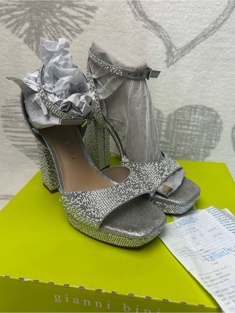 Gianni Bini Silver and Pearl Embellished Platform Heels Sz 7.5